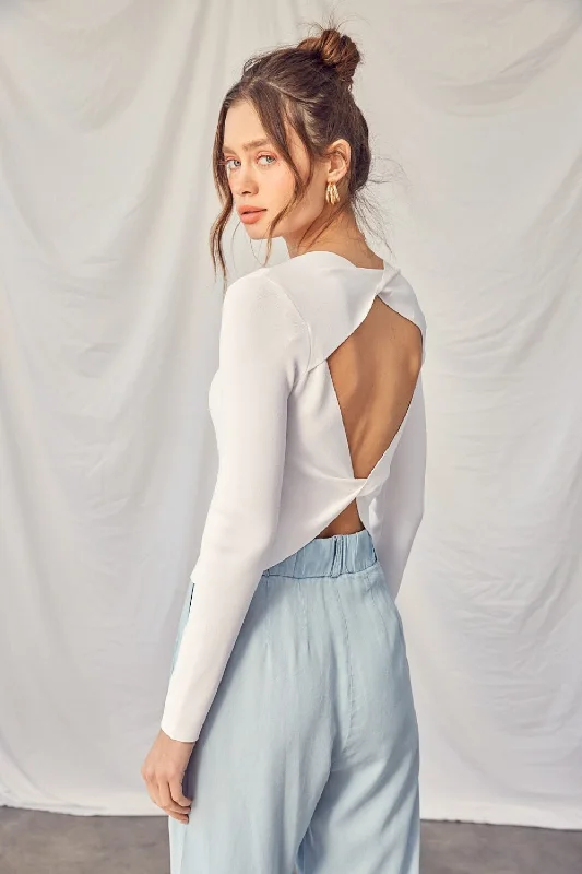 Comfortable Casual Wear Hot Girl Idem Twisted Backless Knit In White Long Sleeve Top Comfortable Casual Wear Hot Girl Idem Twisted Backless Knit In White Long Sleeve Top