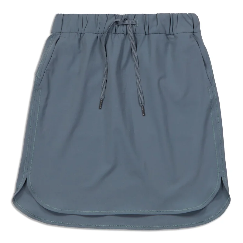 Women's Apparel And Garments On The Fly Skirt - Resale