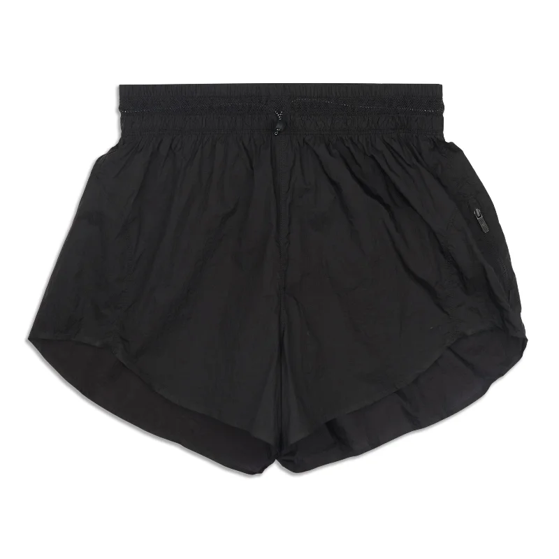 Women's Travel Attire Step Out High-Rise Short