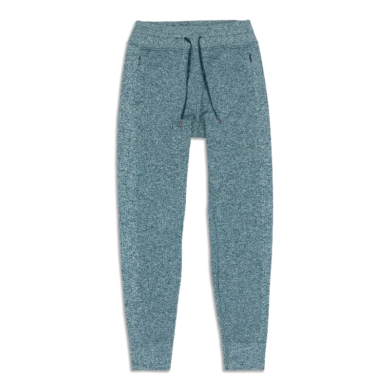 Stylish Women's Outerwear Apparel Engineered Warmth Jogger - Resale