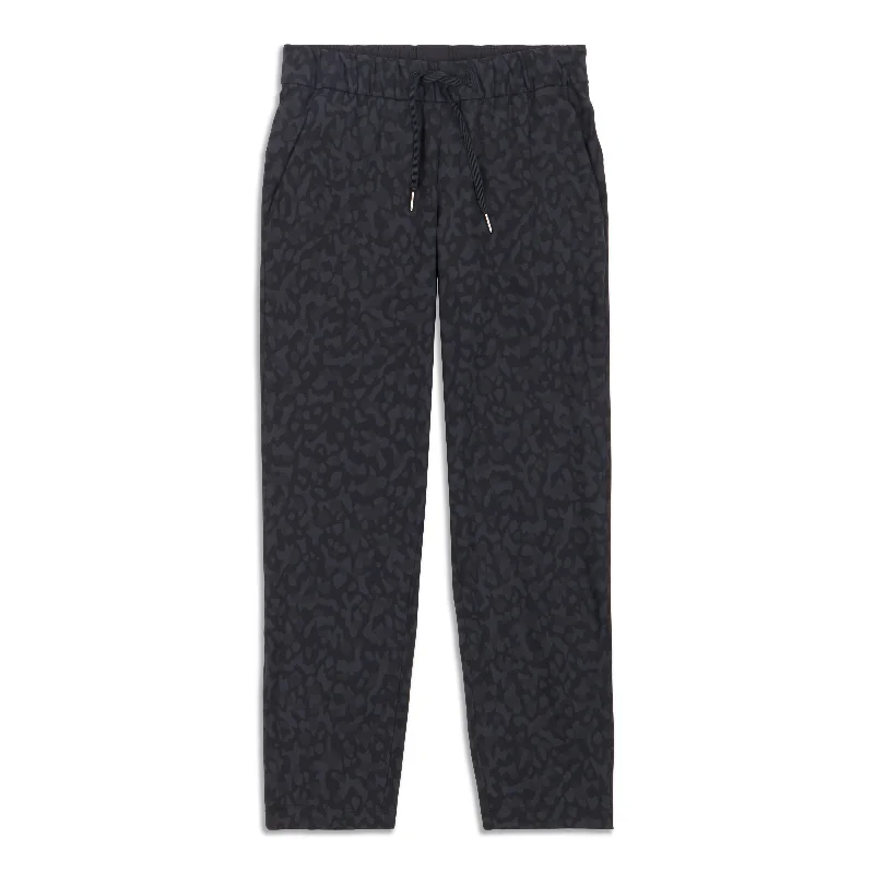 Women's Activewear Attire On The Fly Pant - Resale