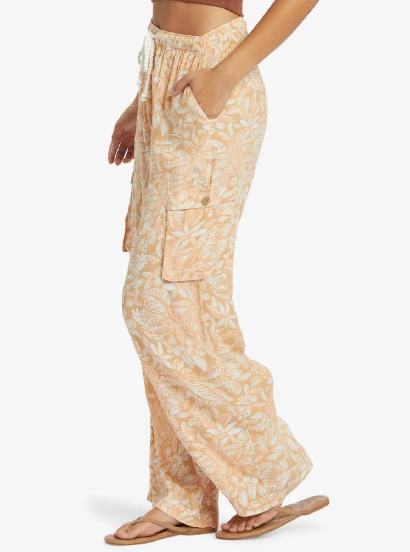 Charming Women's Outfit For Special Occasions Precious High-Waist Printed Cargo Pants - Egret Soft Tropics