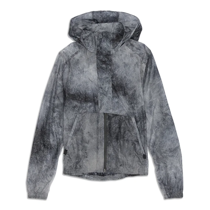 Comfortable Women's Attire Terrain Shell Jacket - Resale