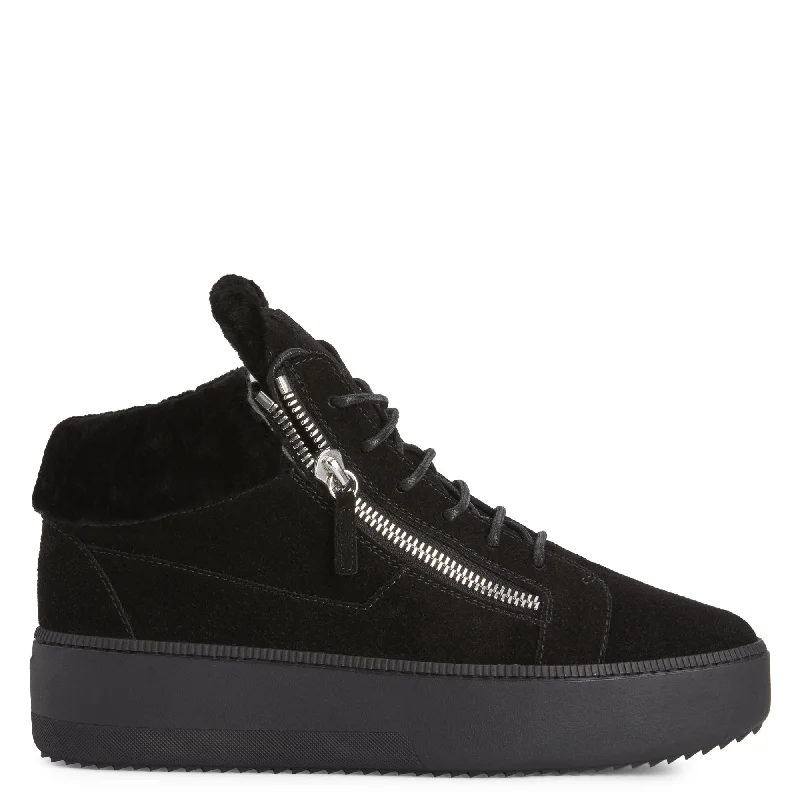 Giuseppe Zanotti Kriss